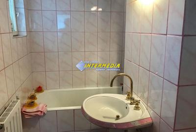 Apartament 4 camere 90 mp CETATE Bulevard Et.1 Boxa 2 Bai 2 Balcoane 2 Vederi - 12