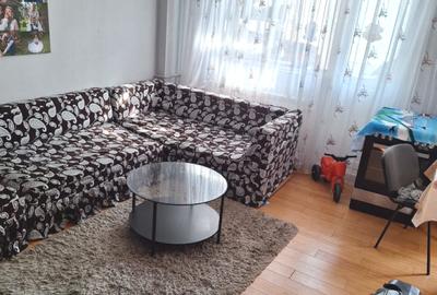 Apartament cu 3 camere decomandat, mobilat în Drumul Taberei