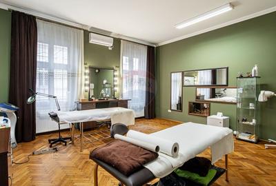 Apartament cu 2 camere de vânzare în zona Teatrului de Stat - 1