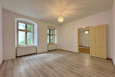 Apartament cu 2 camere in centrul istoric al Brasovului - 1