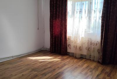 Apartament 3 camere decomandat de vânzare – Micro 16 - 2