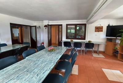 Vanzare pensiune in statiunea  Predeal-Cioplea 15 camere - 9
