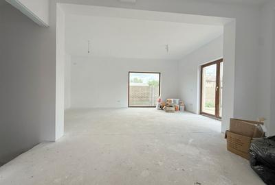 Duplex exclusivist de vânzare în Chișoda  vatra veche a satului - 3