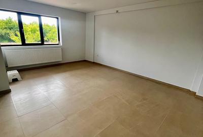 Bazin de inot /afacere la cheie/ randament 8 % - 11