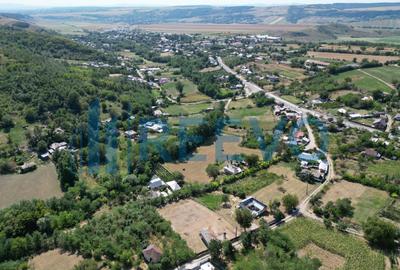 Casă și teren de vânzare în Parincea jud. Bacău. - 20
