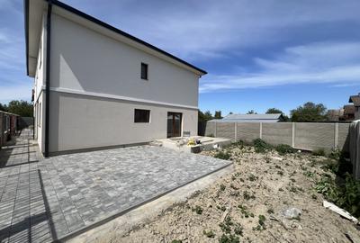 Chisoda - Duplex cu 5 camere despartit prin camera tehnica - 16