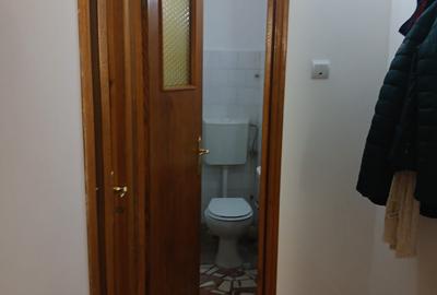 Oferim spre chirie apartament zona Spital - 8