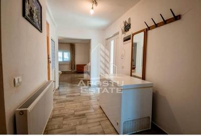 Casa individuala de vanzare, 190 mp, teren 650 mp, zona Sanandrei - 7