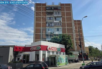 Apartament cu 3 camere decomandat în Central