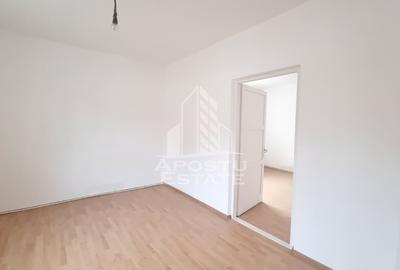 Casa individuala de vanzare cu 5 camere in Giarmata - 2