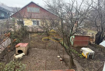 Vand casa batraneasca + Teren –zona REPUBLICII, Bacau, comision 0 - 8