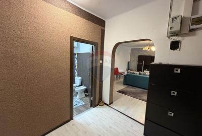 Casă renovata cu teren 5000 mp Popesti - 10