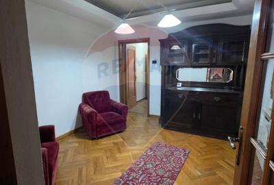 Casa interbelica de vanzare metrou 1 Mai, cu potential - 40