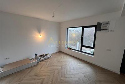 Casa Individuala - 3 camere - 2 bai - 215mp teren - 18