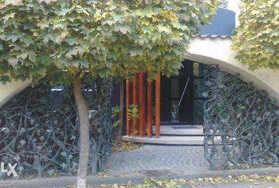CLINICA COLENTINA i De vanzare 7 camere cu lift 13 pers - 8