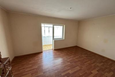 Apartament 3 camere, etaj 1 , 80mp in Campineanca - 9