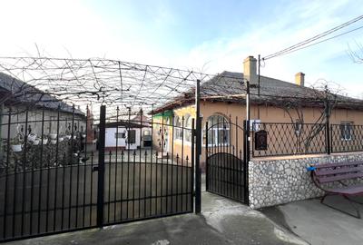 Casa Tuzla – 2 Constructii Individuale – 9 camere – 811mp teren - 1