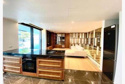 Apartament cu 4 camere decomandat în Primăverii