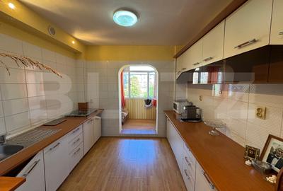 Apartament cu 2 camere decomandat, mobilat în Calea Severinului