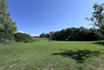 Hotel 25 camere 100 m deschidere DELTA DUNARII teren 12000 mp acces auto - 25