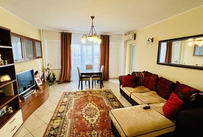 Apartament cu 3 camere decomandat, mobilat în P-ța Alba Iulia