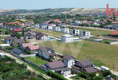 Teren Albesti,, deschidere 26 mp, intre case, imprejmuit- 340 mp - 1