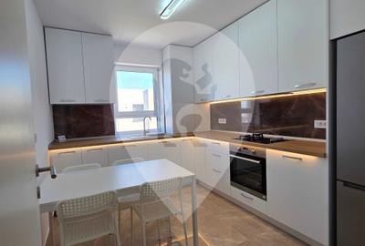 Apartament cu 3 camere decomandat, mobilat în Tractorul