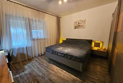 Apartament 3 camere decomandat | Curte proprie | 2 locuri parcare - 4