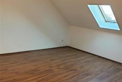 Apartament cu 2 camere semidecomandat în Ștrand