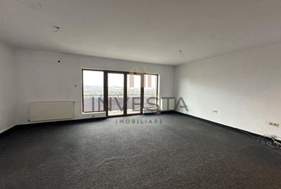 Apartament cu 4 camere decomandat în Andrei Mureșanu