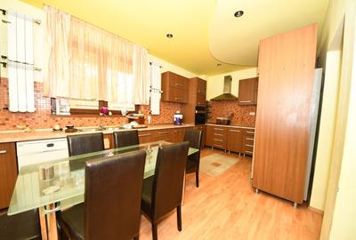Vila spatioasa, pretabil pentru locuit/clinica, zona Micro 17 – Galati - 20