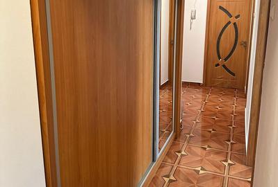 Apartament 3 camere, Decomandat. Bld. Al. Obregia, zona Vatra Dornei. - 5