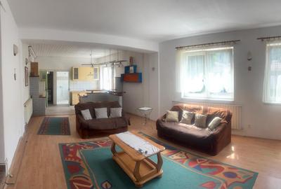 Apartament cu 4 camere decomandat în Centrul Istoric