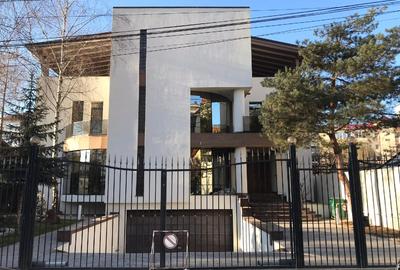VILĂ DE LUX ULTRACENTRALĂ – TÂRGOVIȘTE - 1
