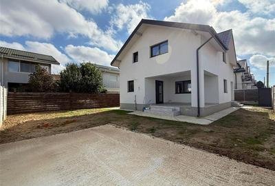 Casă individuală cu 4 camere în Berceni