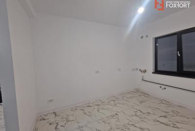Duplex de vanzare cu 3 camere si teren de 309 mp - Recas - 3