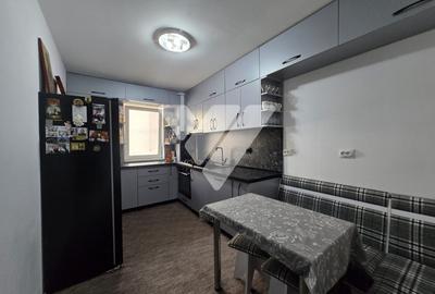 Apartament 3 camere mobilat 53 mp etaj 3 lift zona Turnisor Sibiu - 2