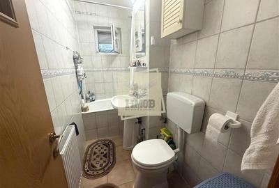 Apartament 3 camere etaj 1 in zona Vasile Aaron - 13