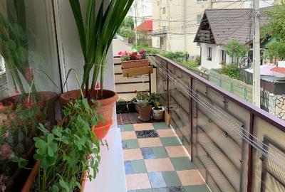 Închiriez 2 camere din care una la mansarda - conditii bune. - 11