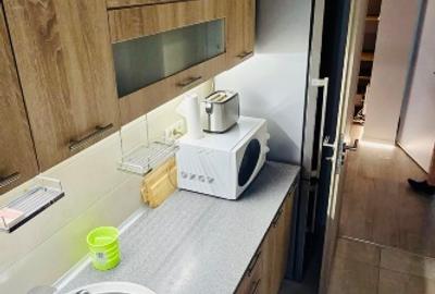 Proprietar inchiriez apartament complet mobilat si utilat, la prima chirie - 10