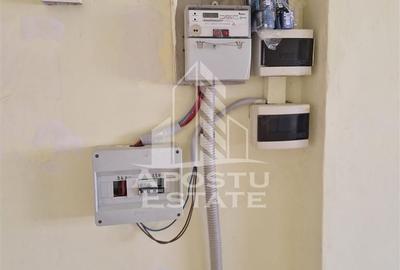 Casa familiala cu spatiu comercial si garaj P+1E+M 720 Mp - 56