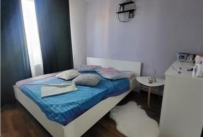 Apartament 2 Camere, Decomandat, etaj 3 din 4, Sud - 1