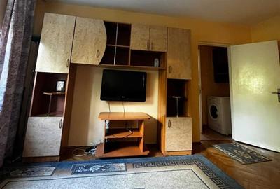Apartament cu 2 camere semidecomandat în Astra
