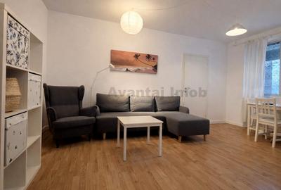 Tineretului,  loc de parcare - 1