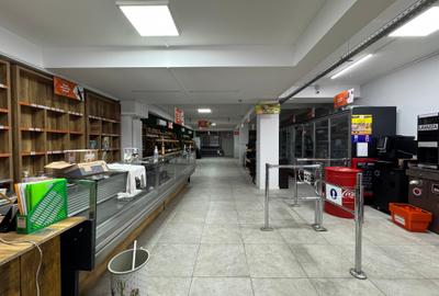 Spatiu comercial prin destinatie, 164 mp, la strada principala, bloc nou, CUG - 1