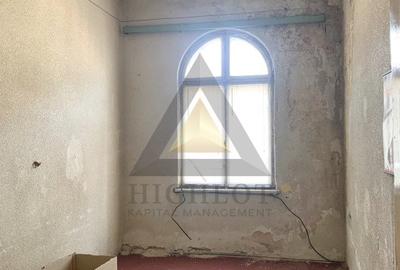 CASA INVESTITIE| Piata Victoriei Spital Grigore Alexandrescu - 11