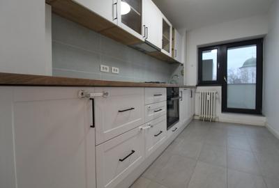 Apartament cu 3 camere decomandat, mobilat în Unirii
