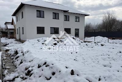 Duplex cu 5 camere în Șelimbăr