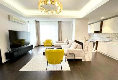 Apartament cu 3 camere semidecomandat în Herăstrău