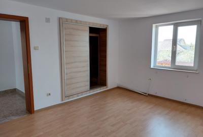 Vila P+1+Pod - Techirghiol - Centru - 190.000 euro (Cod E2) - 4